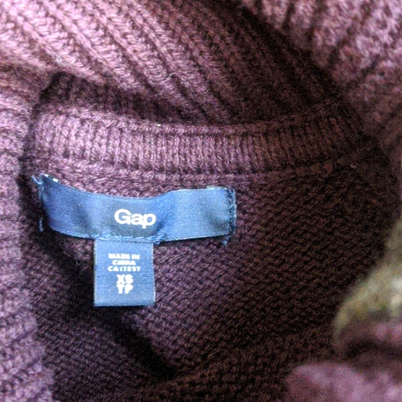 3 for $30 Gap - knit oversized turtleneck - Picture 5 of 6